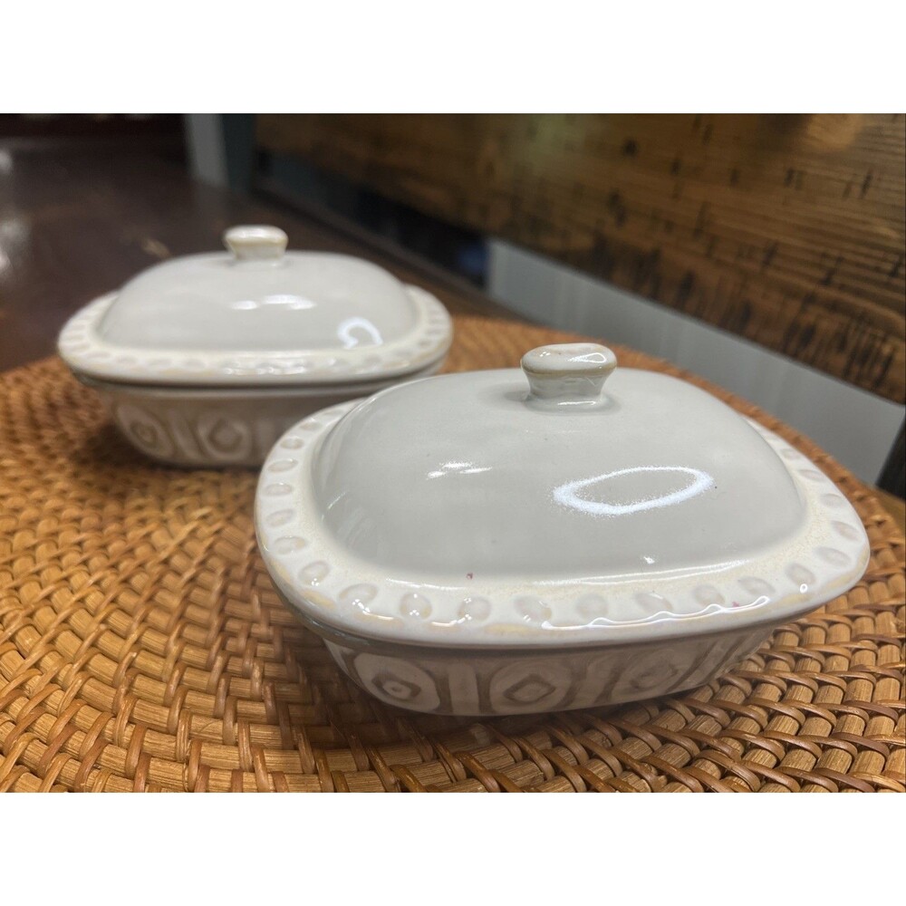 Masterclass Farmhouse Collection 2 Petite Casserole’s With Lids 5 1/2” X 4 1/4”